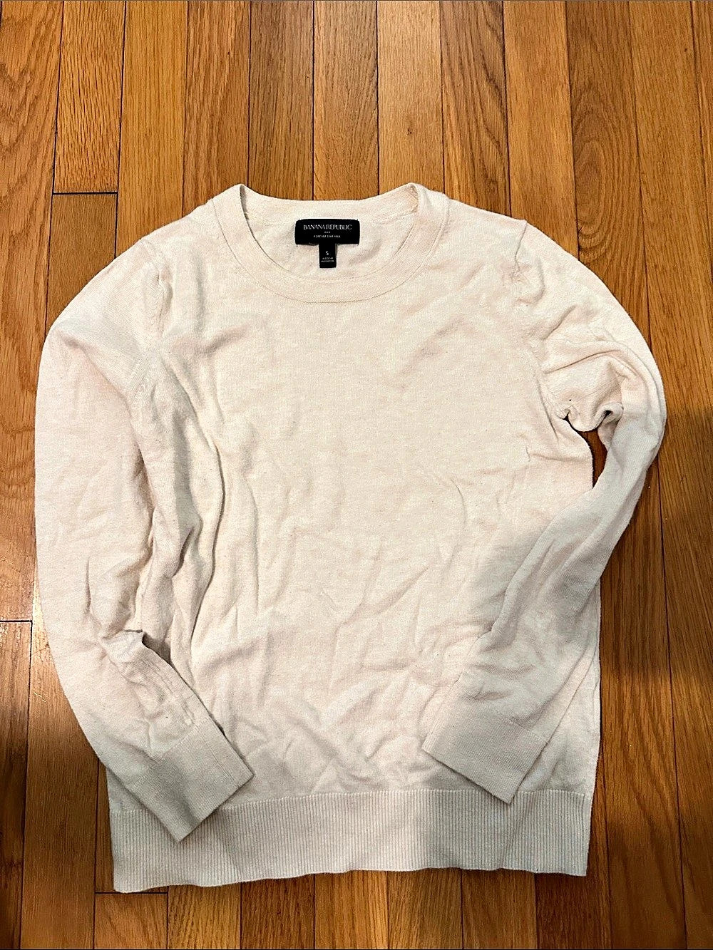 Banana Republic Forever Crew-Neck Sweater Cream Small